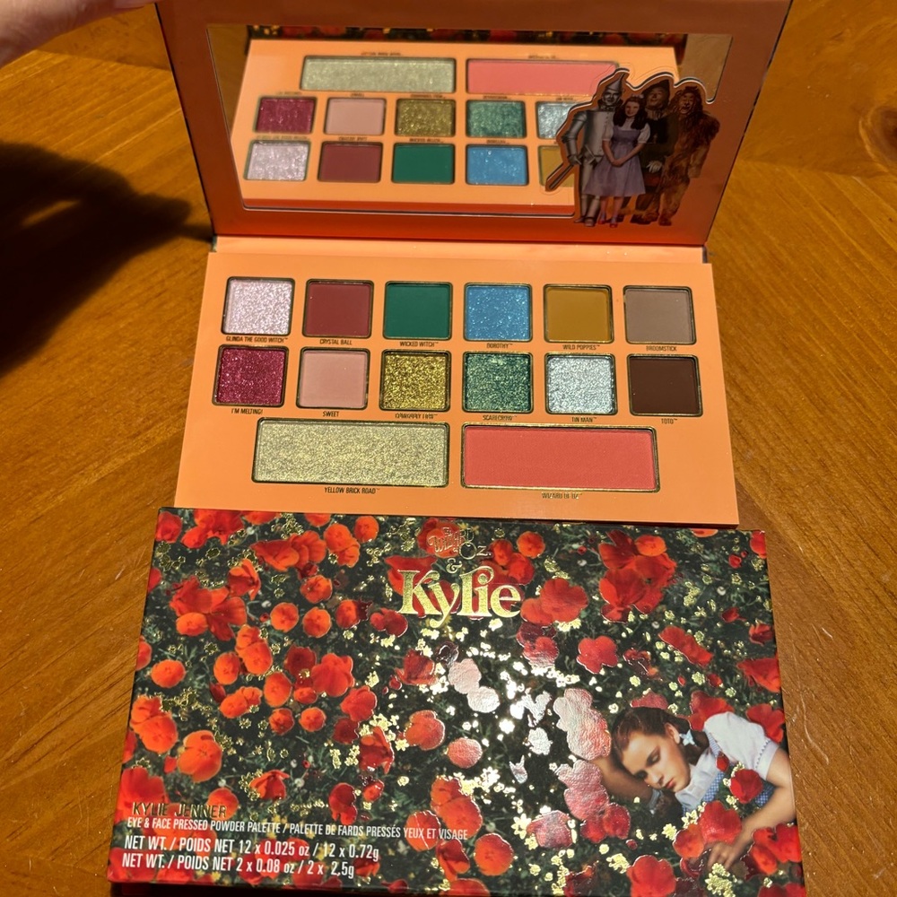 Kylie Cosmetics Wizard Of Oz Eye and Face Pressed Powder Palette